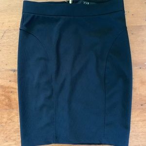 short black pencil skirt